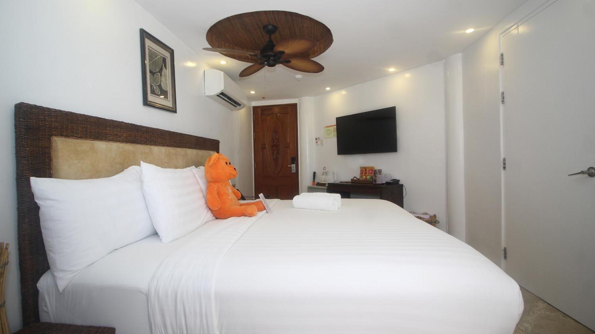 Ambassador In Paradise Balabag  Zewnętrze zdjęcie Deluxe Room